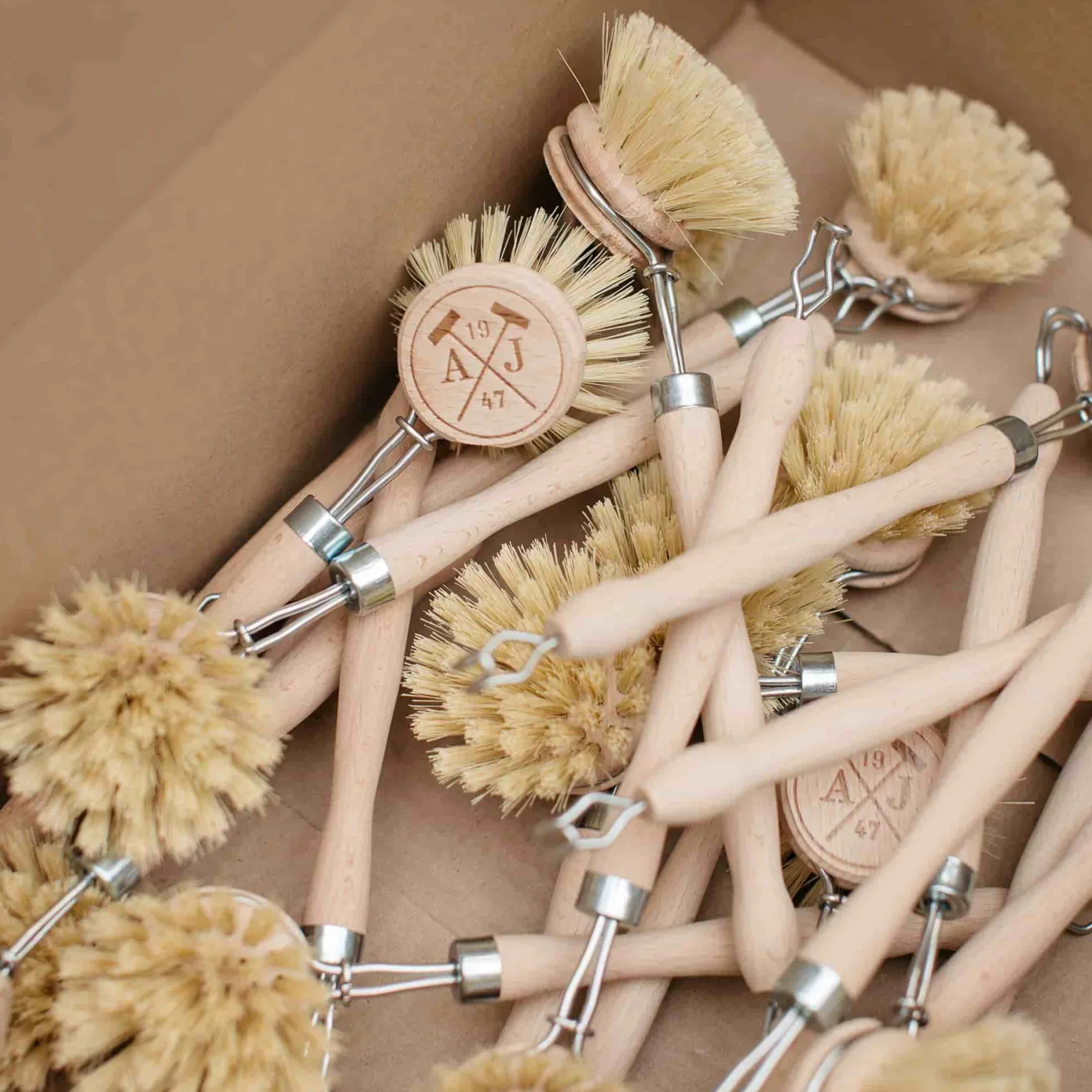 Discount Traditional Wooden Washing Up Brush Kitchen Tools & Utensils|Home Care & Cleaning