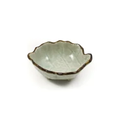 Clearance Cream & Pale Green Leaf Dish, 9.8cm Tableware Brands|Japanese Ingredients