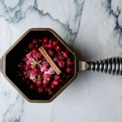 Discount Cast Iron Saucepan, 950ml Pots & Pans