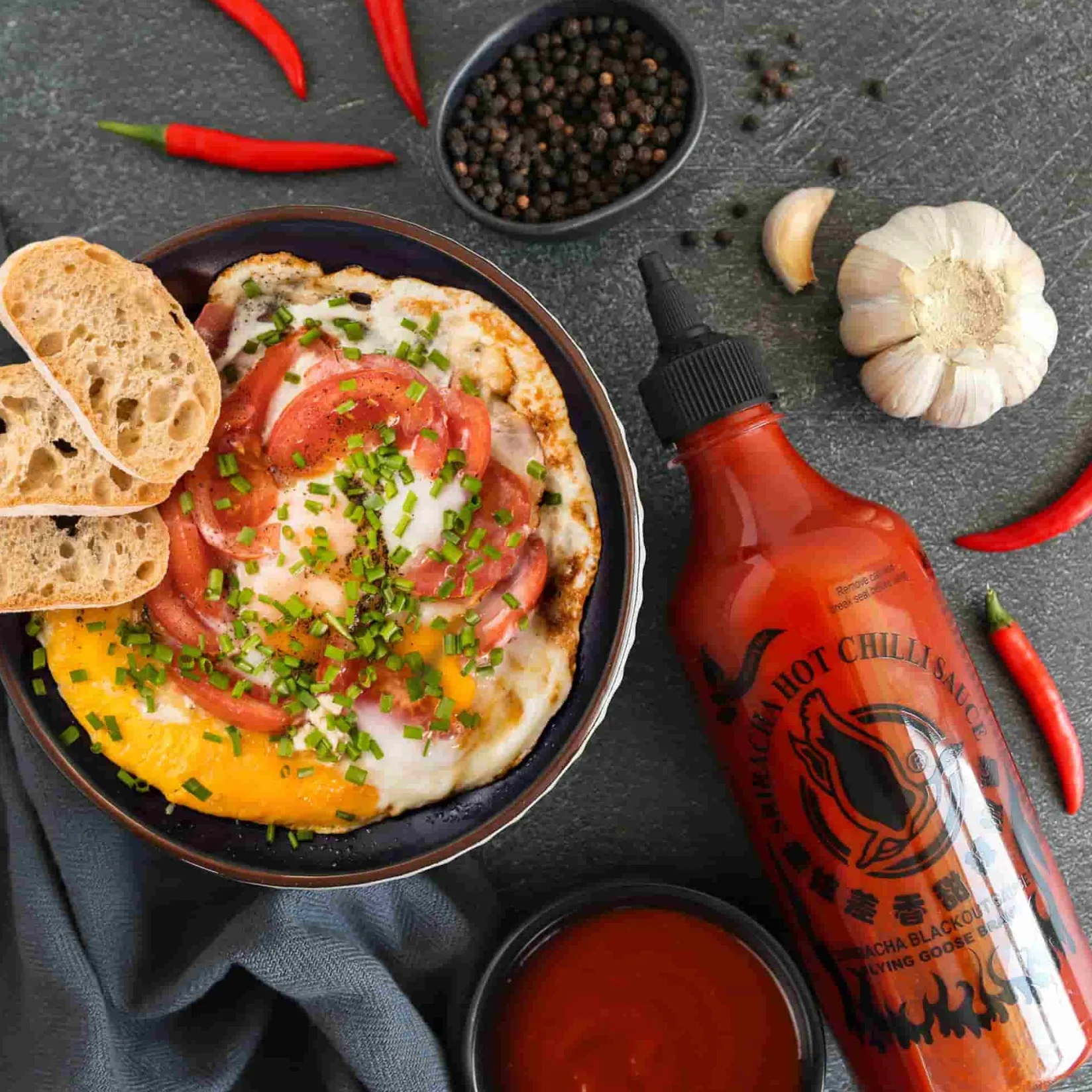 Clearance Sriracha Blackout, 455ml Southeast Asian Ingredients|Sauces & Condiments