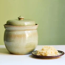 Outlet Handmade Stoneware Fermenting Crock in Green 2 litre Pickling, Preserving & Fermenting Jars